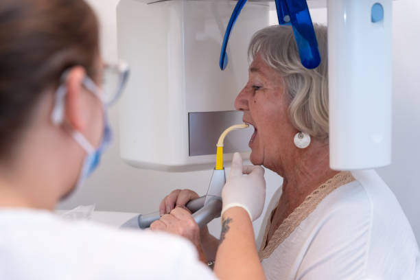 Best Dentist for Tooth Abscess  in Bernalillo, NM